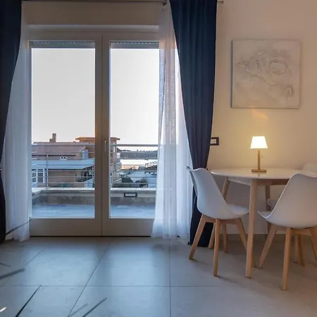 Enjoy View - Terrazza Vista Mare * Fiumicino